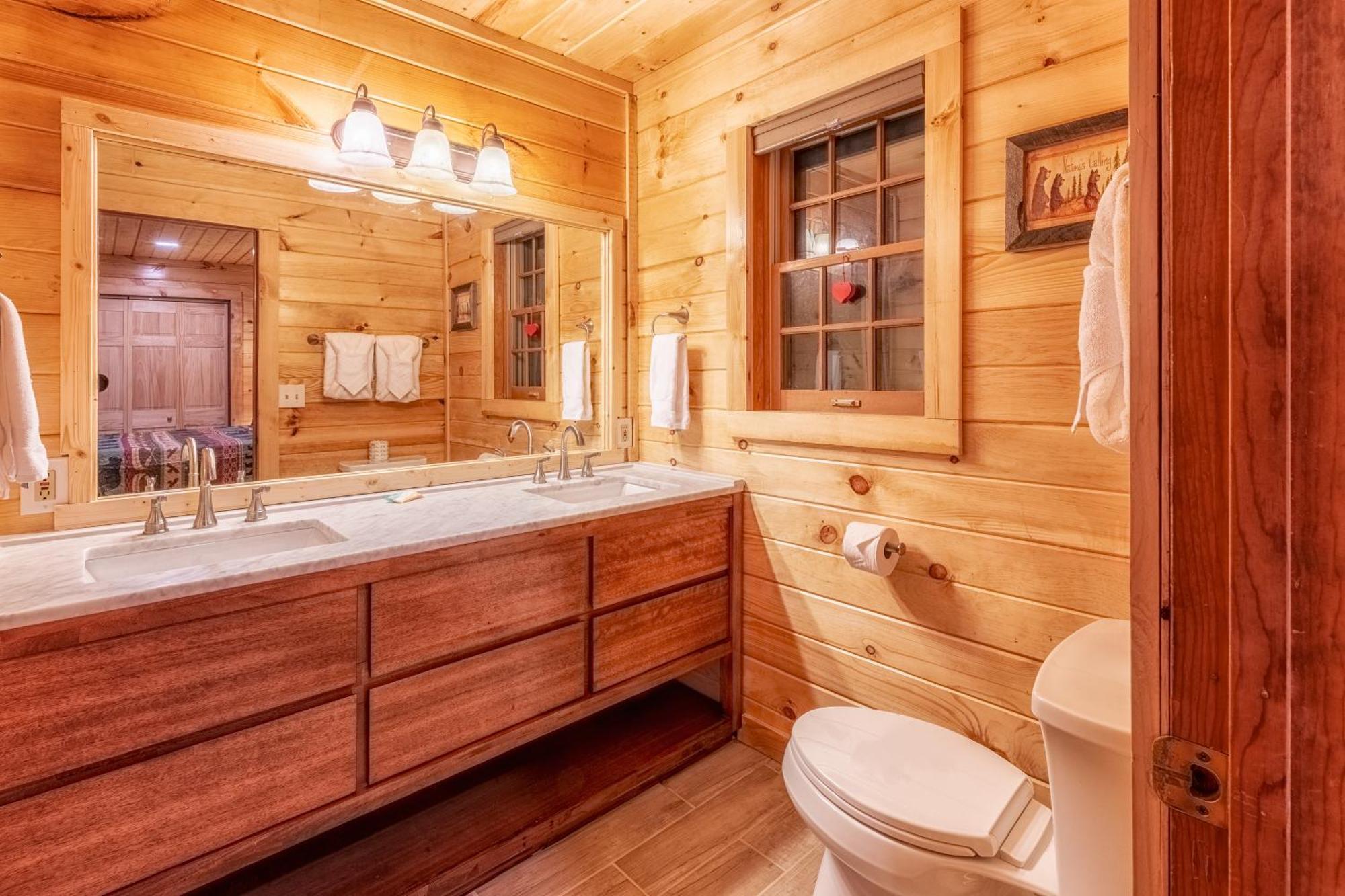 Real Log Cabin With Amazing Views, Hot Tub, Sauna, Games 개틀린버그 외부 사진